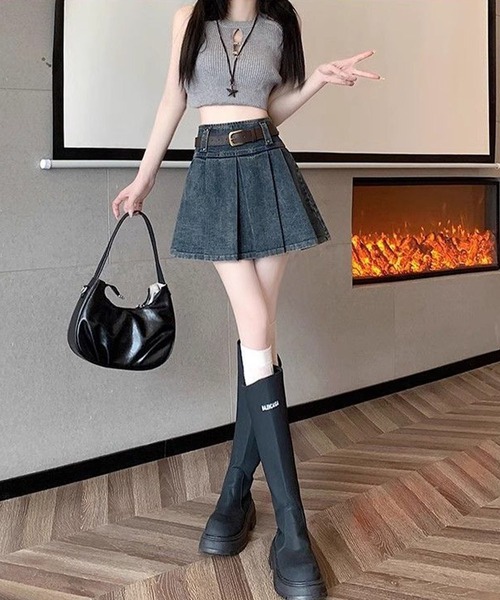 meJane(ミージェーン)の「BOXプリーツ デニムミニスカート(デニムスカート・レディース・ブルー・S/M/L)」の4枚目の写真