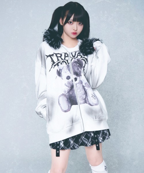 TRAVAS TOKYO/トラバス トーキョー』ファー付きくま耳ZIPパーカー