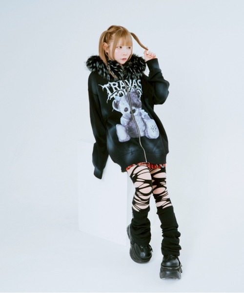 TRAVAS TOKYO/トラバス トーキョー』ファー付きくま耳ZIPパーカー
