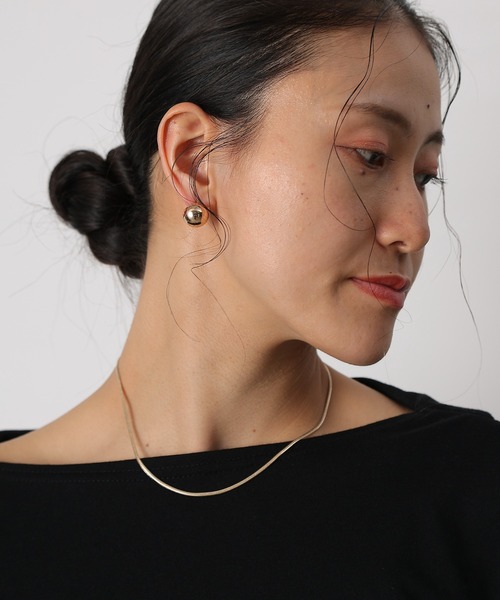 COLONY 2139(コロニートゥーワンスリーナイン)の「スフィアワンタッチピアス(ピアス(両耳用)・レディース・シルバー/ゴールド・FREE)」の14枚目の写真