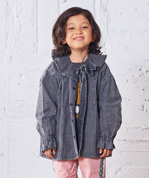 MARKEY'S(マーキーズ)の「デニムフリルカラーブラウス(シャツ/ブラウス・キッズ・ブルー系その他/ブラック系その他・90/100/110/120/130/140/150)」の1枚目の写真