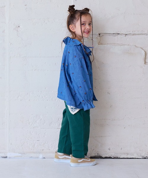 MARKEY'S(マーキーズ)の「デニムフリルカラーブラウス(シャツ/ブラウス・キッズ・ブルー系その他/ブラック系その他・90/100/110/120/130/140/150)」の3枚目の写真