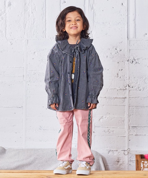 MARKEY'S(マーキーズ)の「デニムフリルカラーブラウス(シャツ/ブラウス・キッズ・ブルー系その他/ブラック系その他・90/100/110/120/130/140/150)」の12枚目の写真