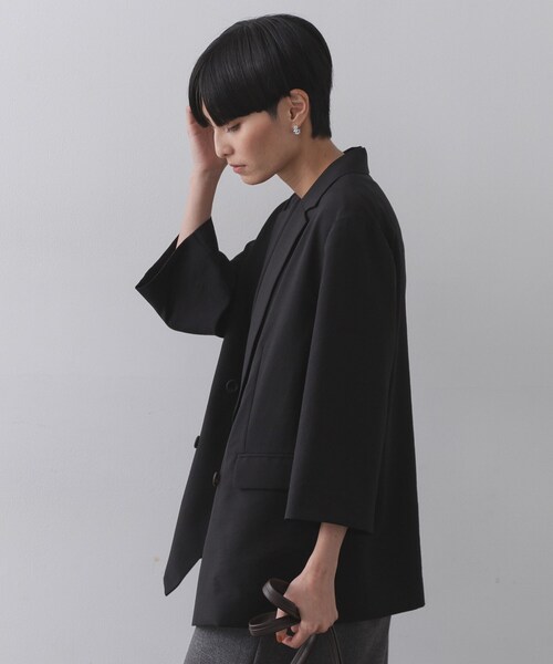 OPAQUE.CLIP（オペークドットクリップ）の「リネンライクダブルジャケット【洗える】（テーラードジャケット・レディース・ブラック/ライトベージュ/ブラウン系その他・38/40/42）」の4枚目の写真