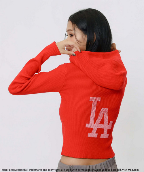 BACK TO THE FIELD(バック トゥー ザ フィールド)の「【MLB】グラフィックプリントニットフーディー(ニット/セーター・レディース・レッド/ホワイト/ブラック・FREE)」の16枚目の写真