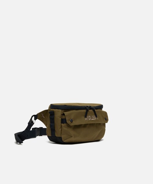 AIGLE（エーグル）の「撥水 ハイキング クロスボディバッグ（ボディバッグ/ウエストポーチ・レディース・カーキ/ブラック・FREE）」の7枚目の写真