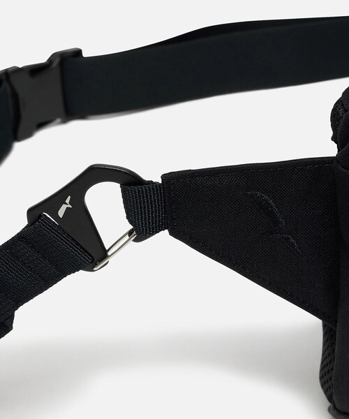 AIGLE（エーグル）の「撥水 ハイキング クロスボディバッグ（ボディバッグ/ウエストポーチ・レディース・カーキ/ブラック・FREE）」の13枚目の写真