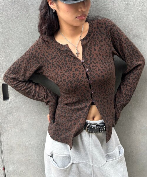 WHO'S WHO gallery(フーズフーギャラリー)の「ナローカーディガン(カーディガン/ボレロ・レディース・ブラウン/カーキ・FREE)」の16枚目の写真