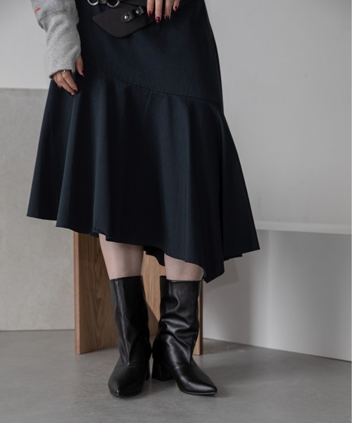 VACANCY（ヴァカンシー）の「ワイドポインテッドトゥブーツ（ブーツ・レディース・ブラック/ベージュ・MEDIUM/LARGE）」の13枚目の写真