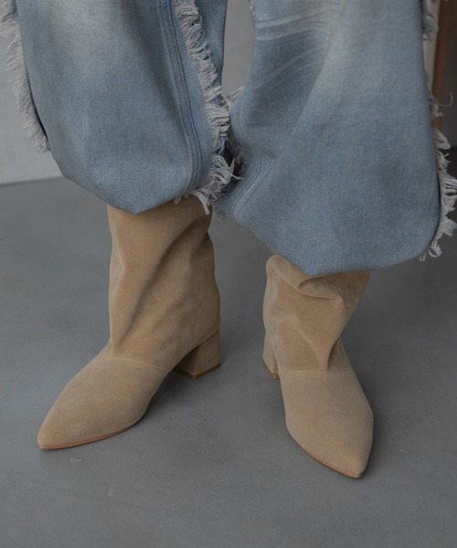 VACANCY（ヴァカンシー）の「ワイドポインテッドトゥブーツ（ブーツ・レディース・ブラック/ベージュ・MEDIUM/LARGE）」の9枚目の写真