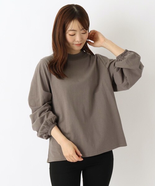 one'sterrace(ワンズテラス)の「パフスリーブ 長袖コットンプルオーバー(Tシャツ/カットソー・レディース・ブラック系8/ブラウン系8/アイボリー系8/ネイビー系5/レッド系9・02)」の3枚目の写真