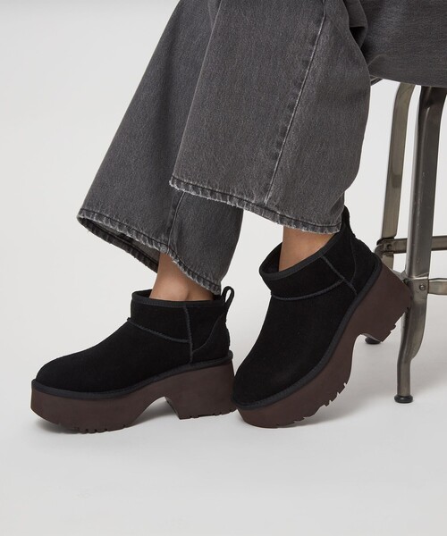 UGG クラシック ウルトラミニ ニューハイツ ブーツ 24 黒 UGG＞クラッシック ウルトラミニ ニューハイツ ブーツ