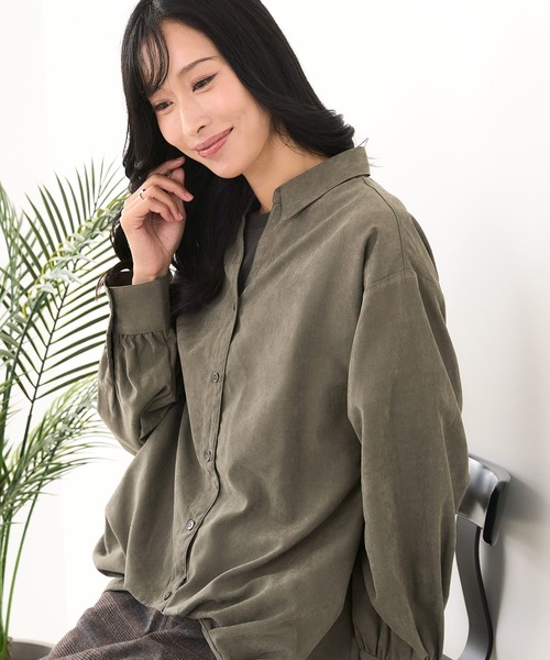 fort point(フォーポイント)の「【C-FORT POINT/フォートポイント】ピーチ起毛 スキッパー ブラウス(シャツ/ブラウス・レディース・チャコールグレー/ベージュ/ブラウン/カーキ・FREE)」の16枚目の写真