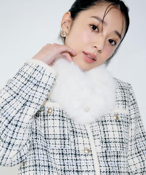 index（インデックス）の「ビジュー付きフェイクファーティペット（ストール/ショール・レディース・グレー/オフホワイト/ベージュ・00）」の11枚目の写真