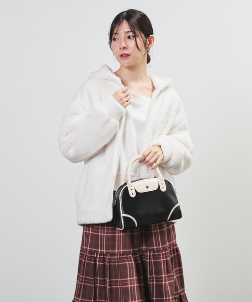 Honeys(ハニーズ)の「【ハニぽか】ボアジップパーカー(パーカー・レディース・ベージュ/スミクロ/モカ/アイボリー/ピンク・S/M/LL/L/3L)」の8枚目の写真