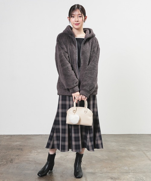 Honeys(ハニーズ)の「【ハニぽか】ボアジップパーカー(パーカー・レディース・ベージュ/スミクロ/モカ/アイボリー/ピンク・S/M/LL/L/3L)」の9枚目の写真