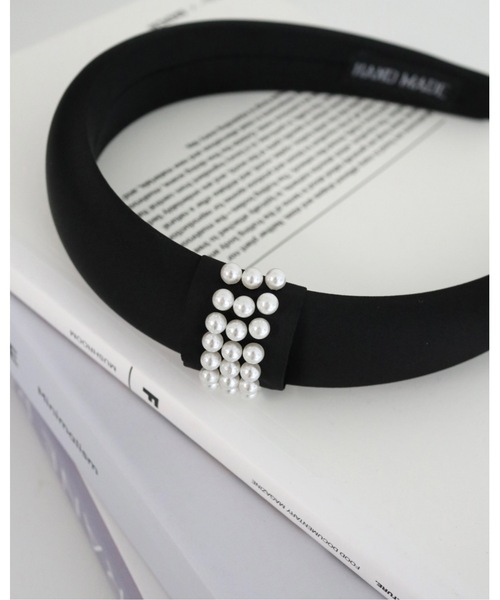 jumelle（ジュメロ）の「パールポイントカチューシャ（カチューシャ・レディース・ブラック・FREE）」の5枚目の写真