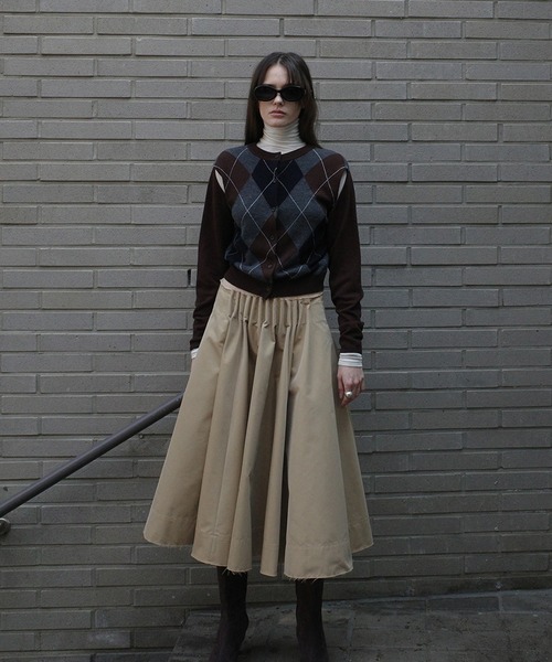 CLANE(クラネ)の「ARRANGE KNIT TOPS(ニット/セーター・レディース・ブルー/ブラック/ベージュ/ブラウン・1/2)」の17枚目の写真