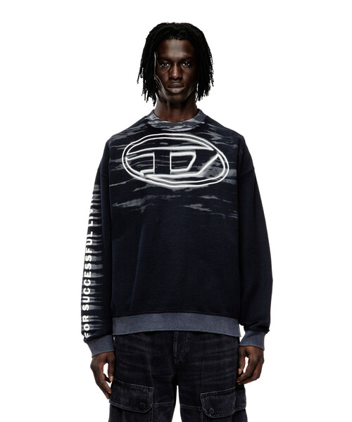 DIESEL（ディーゼル）の「メンズ リラックスフィットプルオーバースウェット S-BOXT-T1（スウェット・メンズ・グレー/ネイビー・XXX-LARGE/MEDIUM/SMALL/X-SMALL/X-LARGE/LARGE/XX-LARGE）」の11枚目の写真