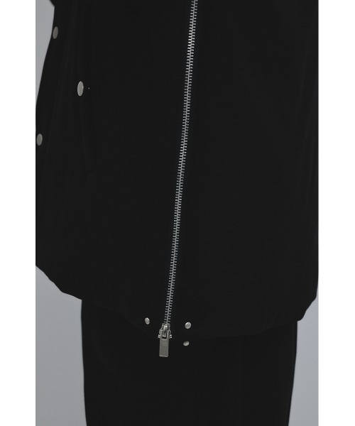 STYLEMIXER(スタイルミキサー)の「サイドジップパッファーベスト(ベスト・メンズ・ブラック/グレー・MEDIUM/LARGE)」の16枚目の写真