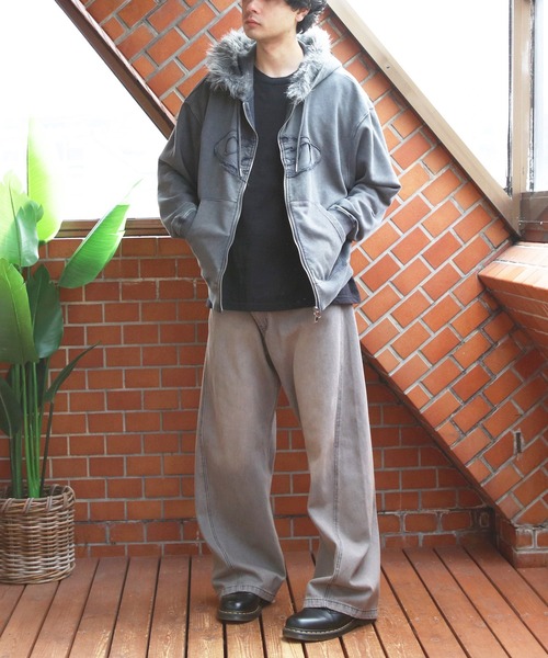 8(eight)(エイト)の「オーバルロゴ刺繍ZIPパーカー(パーカー・メンズ・ブラック/グレー・MEDIUM/LARGE)」の13枚目の写真