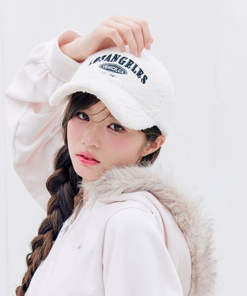 OLIVE des OLIVE（オリーブデオリーブ）の「ボアキャップ（キャップ・レディース・チャコールグレー/オフホワイト/ブラウン・FREE）」の5枚目の写真