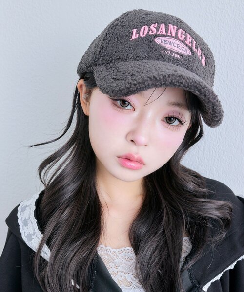 OLIVE des OLIVE（オリーブデオリーブ）の「ボアキャップ（キャップ・レディース・チャコールグレー/オフホワイト/ブラウン・FREE）」の6枚目の写真