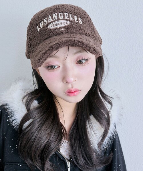 OLIVE des OLIVE（オリーブデオリーブ）の「ボアキャップ（キャップ・レディース・チャコールグレー/オフホワイト/ブラウン・FREE）」の8枚目の写真