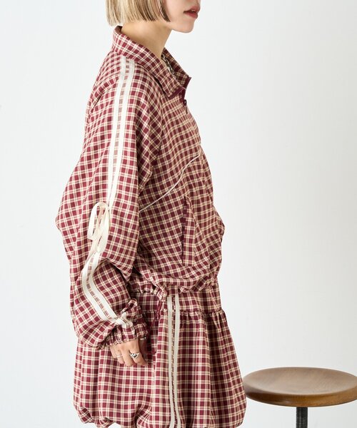 w closet（ダブルクローゼット）の「チェックラインブルゾン（ブルゾン・レディース・ブラック/レッド・FREE）」の6枚目の写真
