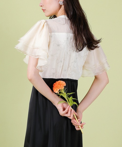 Kana（カナ）の「ラッフルスリーブ 刺繍レース ワンピース ドレス パーティー ドレス 結婚式 お呼ばれ オケージョン（ドレス・レディース・アイボリー/ブラック・M/S）」の8枚目の写真