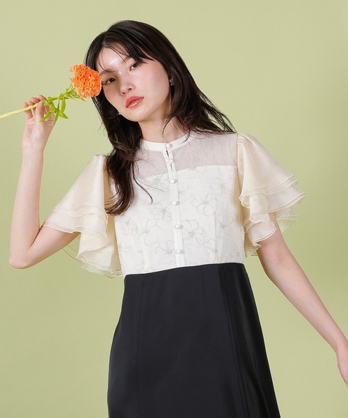 Kana（カナ）の「ラッフルスリーブ 刺繍レース ワンピース ドレス パーティー ドレス 結婚式 お呼ばれ オケージョン（ドレス・レディース・アイボリー/ブラック・M/S）」の6枚目の写真