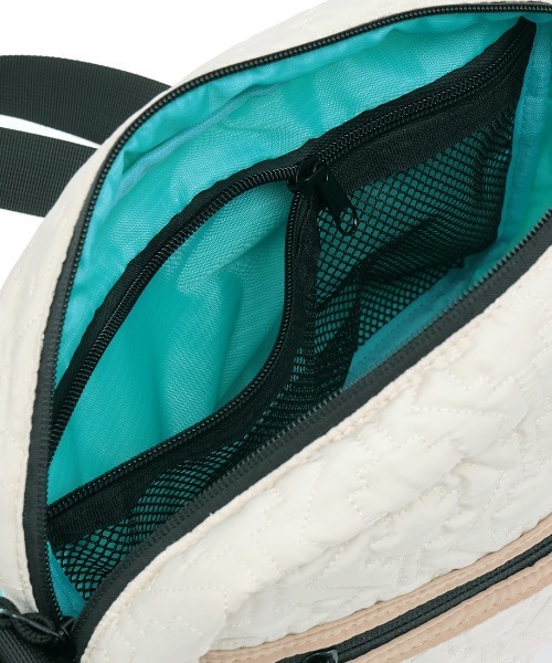 チチカカ(チチカカ)の「キルティングショルダーバッグ(ショルダーバッグ・レディース・シルバー/オフホワイト/ブラック・FREE)」の5枚目の写真