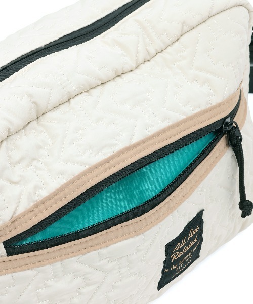 チチカカ(チチカカ)の「キルティングショルダーバッグ(ショルダーバッグ・レディース・シルバー/オフホワイト/ブラック・FREE)」の6枚目の写真