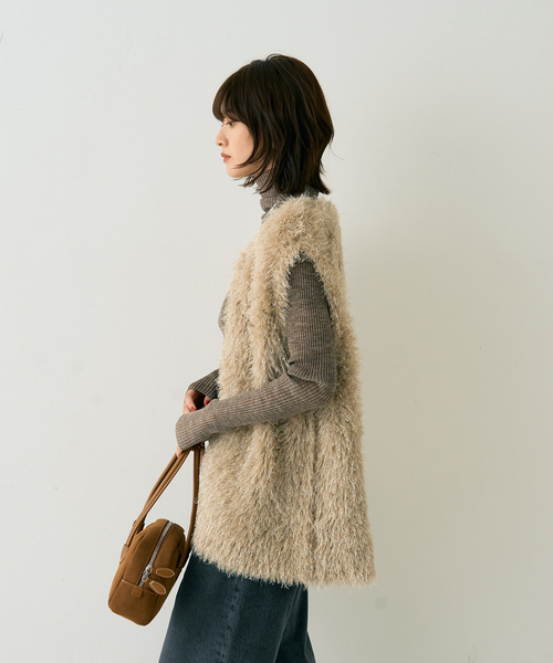 Rouge vif（ルージュヴィフ）の「フェザーニットジレベスト（ベスト・レディース・アイボリー/ベージュ・フリー）」の5枚目の写真