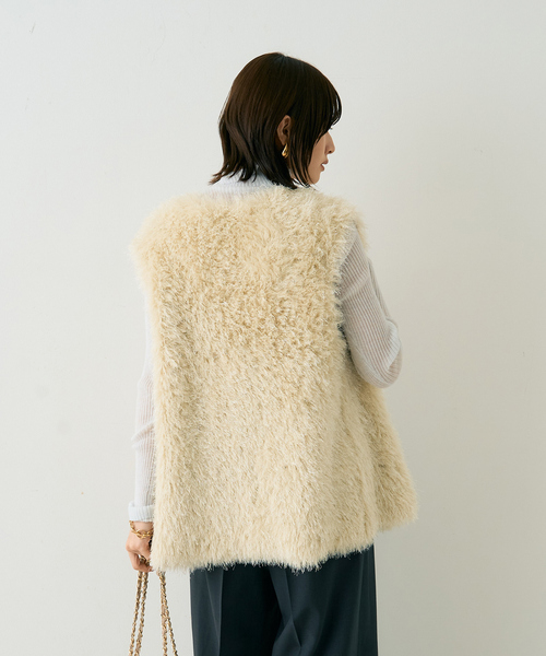 Rouge vif（ルージュヴィフ）の「フェザーニットジレベスト（ベスト・レディース・アイボリー/ベージュ・フリー）」の11枚目の写真