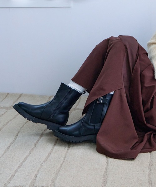 archives(アルシーヴ)の「サイドゴアブーツ(ブーツ・レディース・ブラック/ブラウン・MEDIUM/LARGE)」の4枚目の写真