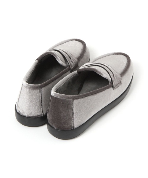 studio CLIP（スタディオクリップ）の「【daily CLIP】berevere ベロアコインローファー（ローファー・レディース・イエロー/グレー・MEDIUM/LARGE）」の5枚目の写真