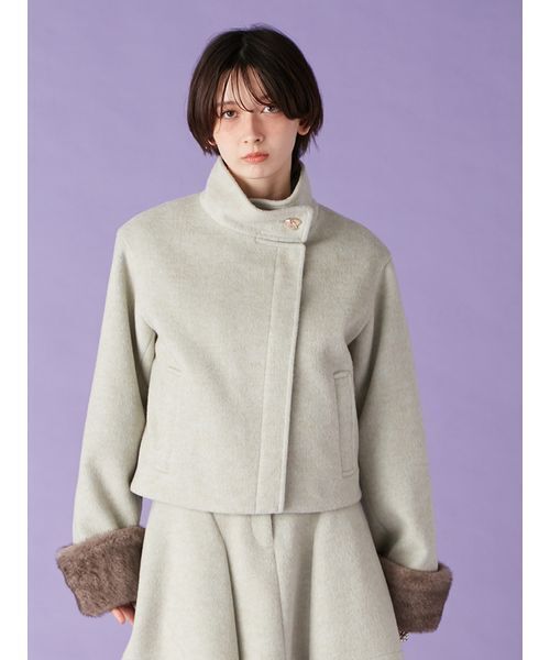 LILY BROWN（リリーブラウン）の「袖ファー2wayコート（ノーカラーコート・レディース・ブラック/ミント/アイボリー・F）」の7枚目の写真