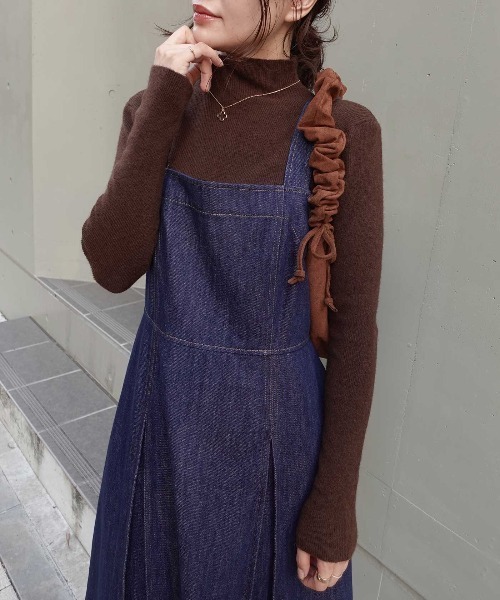 CORNERS（コーナーズ）の「ステッチデニムワンピース（ワンピース・レディース・ブラック/インディゴブルー・マルチサイズ）」の3枚目の写真