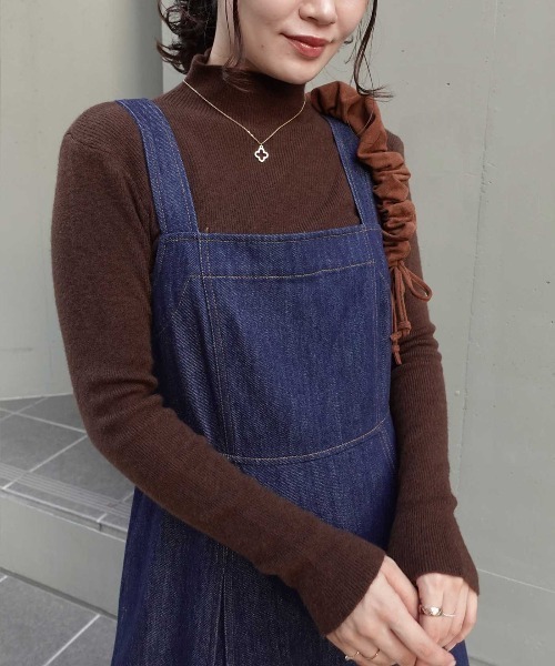 CORNERS（コーナーズ）の「ステッチデニムワンピース（ワンピース・レディース・ブラック/インディゴブルー・マルチサイズ）」の4枚目の写真