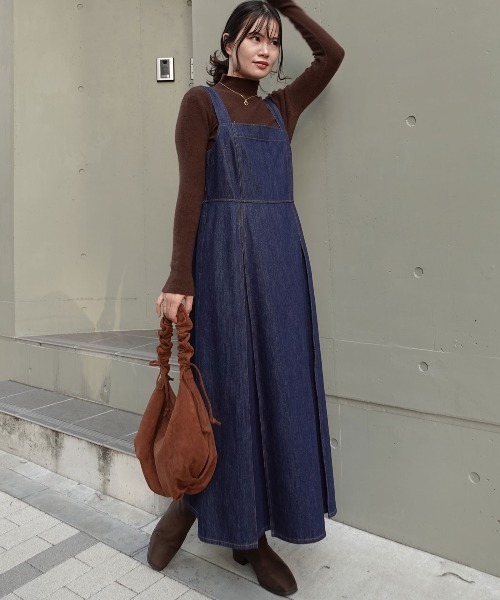 CORNERS（コーナーズ）の「ステッチデニムワンピース（ワンピース・レディース・ブラック/インディゴブルー・マルチサイズ）」の6枚目の写真