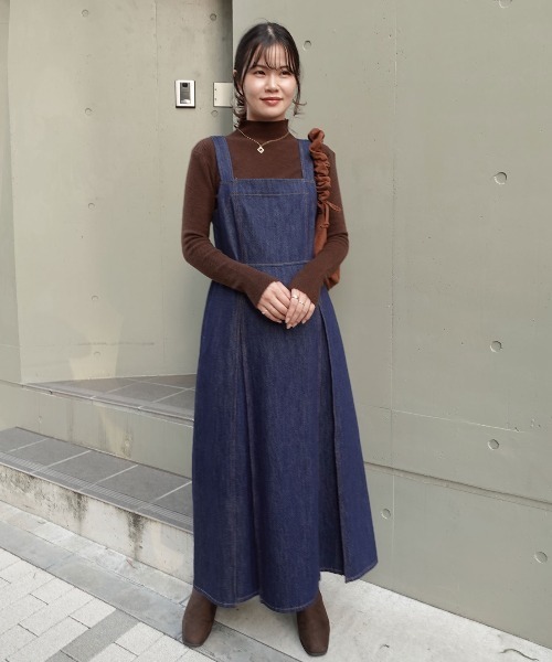 CORNERS（コーナーズ）の「ステッチデニムワンピース（ワンピース・レディース・ブラック/インディゴブルー・マルチサイズ）」の9枚目の写真