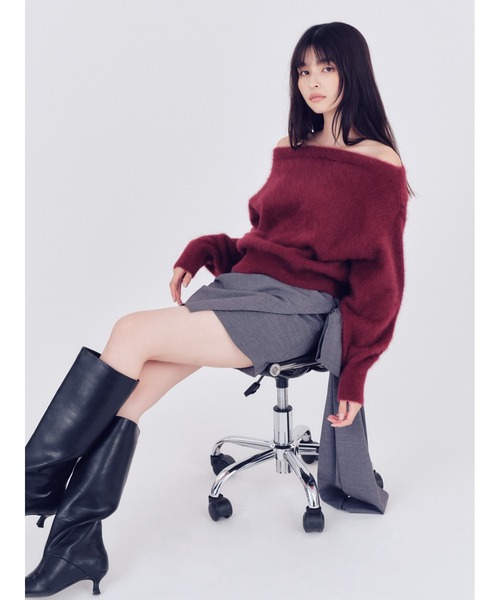 フォックスカシミアオフショルニットトップス（ニット/セーター