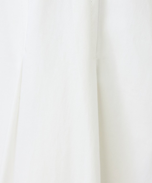 INED（イネド）の「タックプリーツスカート（スカート・レディース・オフホワイト/チャコールグレー・7号/9号/11号）」の8枚目の写真