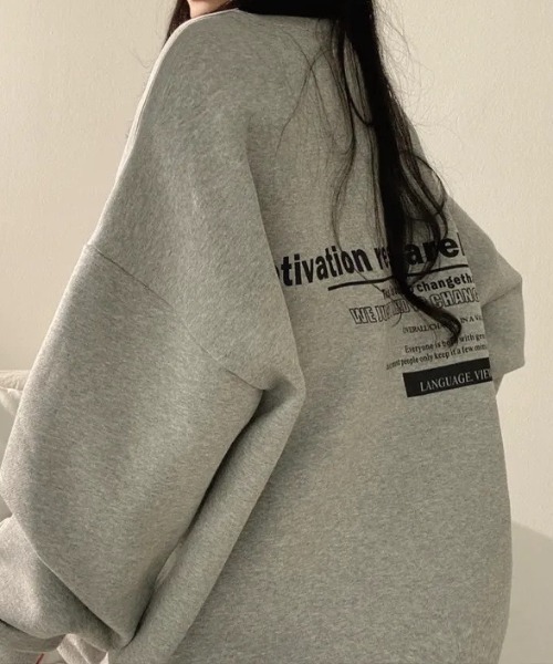 yuue' ( wear )(ユーイ)の「裏起毛オーバーサイズロゴスウェット(スウェット・レディース・ライトグレー/グレー/チャコールグレー/ブラック・FREE)」の10枚目の写真