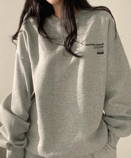 yuue' ( wear )(ユーイ)の「裏起毛オーバーサイズロゴスウェット(スウェット・レディース・ライトグレー/グレー/チャコールグレー/ブラック・FREE)」の8枚目の写真