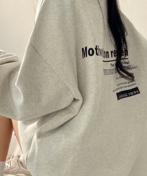 yuue' ( wear )(ユーイ)の「裏起毛オーバーサイズロゴスウェット(スウェット・レディース・ライトグレー/グレー/チャコールグレー/ブラック・FREE)」の21枚目の写真