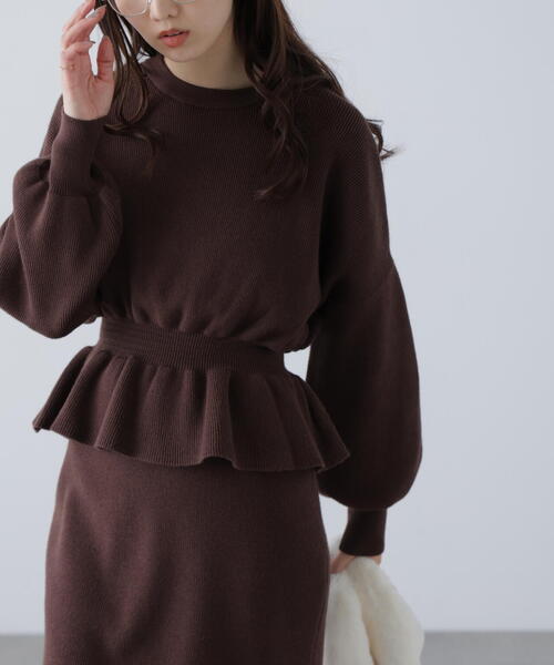 FREE'S MART(フリーズマート)の「◆ペプラムニットセットアップ(ワンピース・レディース・ブラック/グレー/ブルー/ホワイト/ブラウン・SMALL/MEDIUM)」の6枚目の写真