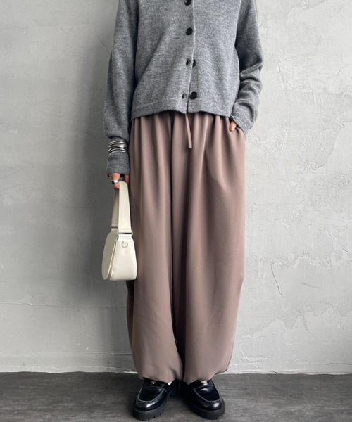 mizuiroind（ミズイロインド）の「[mizuiro ind/ミズイロインド] ドローストリング ヘムパンツ（その他パンツ・レディース・ベージュ/ブラック・F）」の22枚目の写真