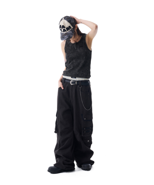 AAKAM(アーカム)の「Vintage Washed Slit Sleeveless (Dark Gray)(Tシャツ/カットソー・レディース・その他・1/2)」の5枚目の写真